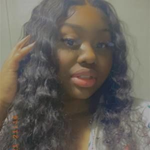 Meet your Posher, Ebony